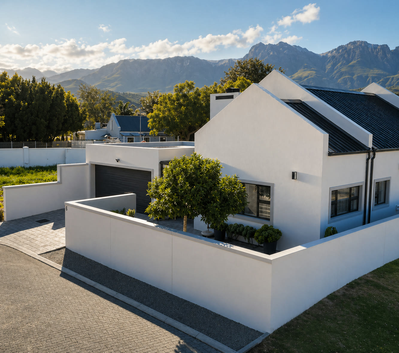 Freestanding home at Mountain View Village with the Langeberg Mountains behind
